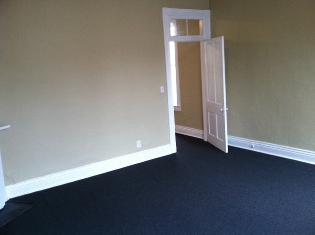 bedroom - 1423 Debarr St Unit 2