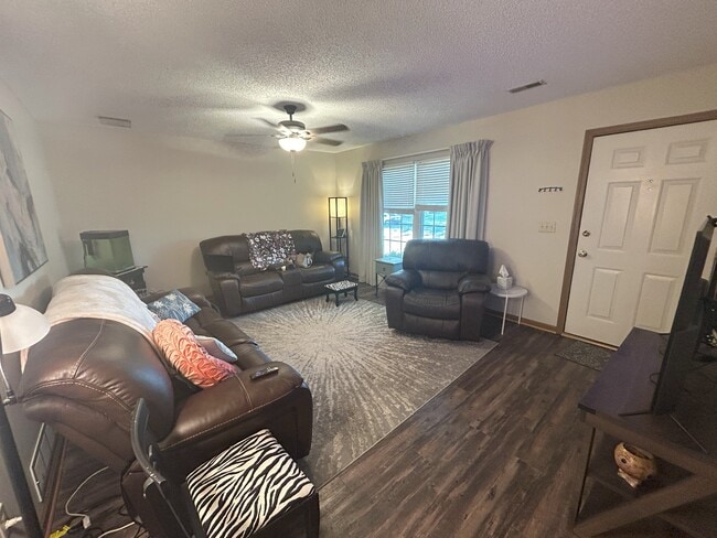 Photo - 1820 SW 6th St