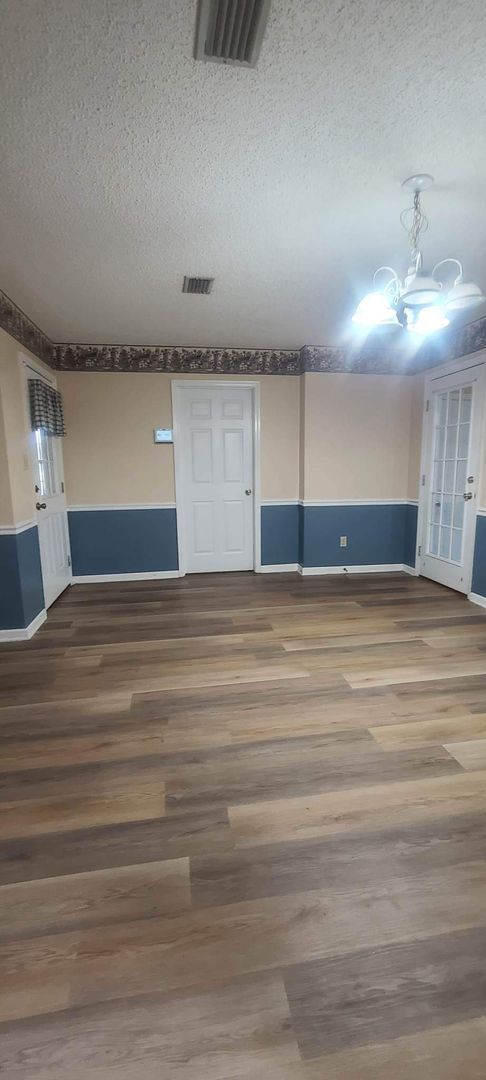 Photo - 3835 Cross Creek Trail