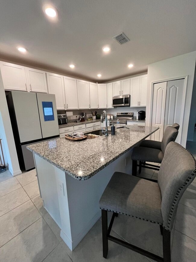 Photo - 1425 SW Vicuna Ln