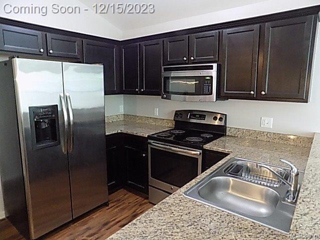 Photo - 49186 W Woods Dr