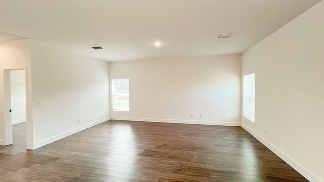 Photo - AVAILABLE NOW! 4 BD/2BA Home in Beautiful Palm Bay!! Wonderful home ready for move-in.