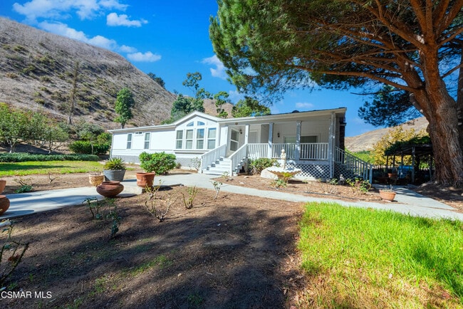 1057 E La Loma Ave