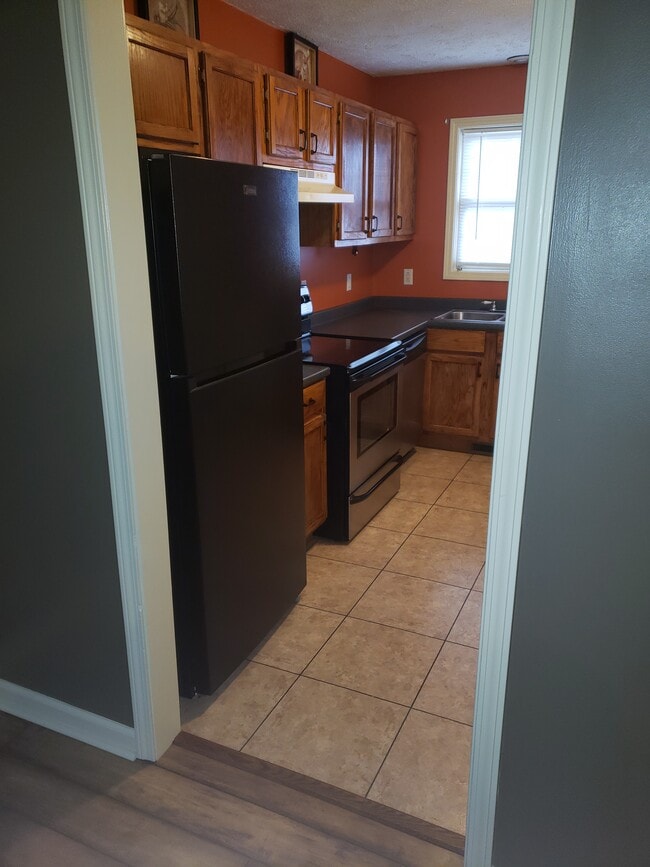 Kitchen - 240 Oakley Dr Unit Duplex for rent