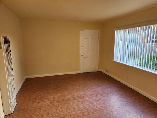 Livingroom - 1327 Parker St Unit 1327 Parker St Apt A