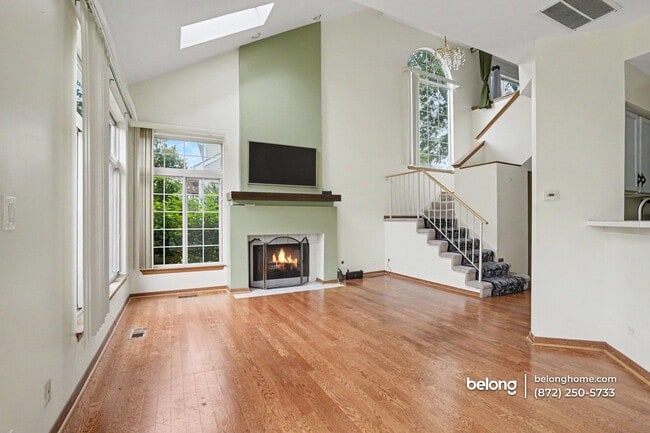 Photo - 1157 Cambria Ln S