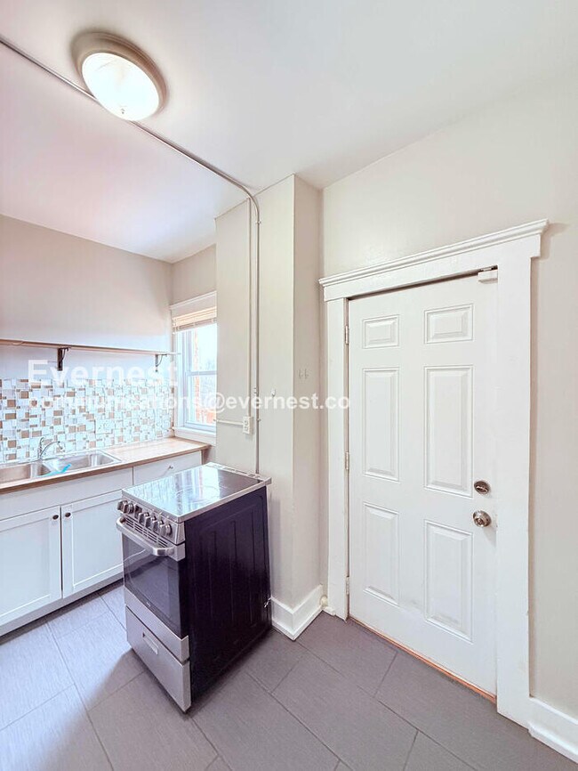 Photo - 504 Westminster St Unidad 2