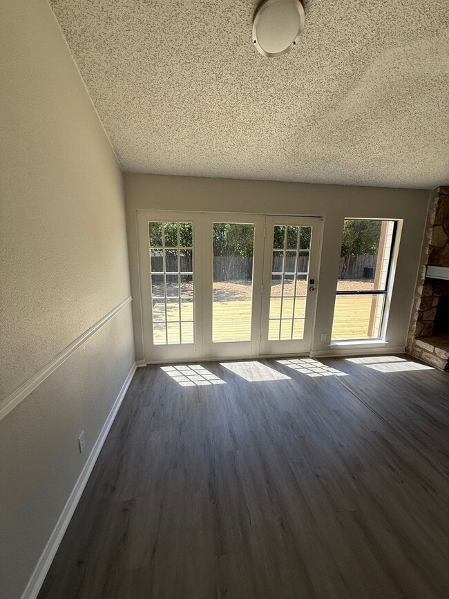 Photo - 7534 Lincoln Village Dr
