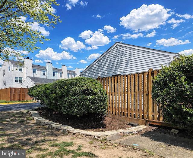 Photo - 13998 New Braddock Rd