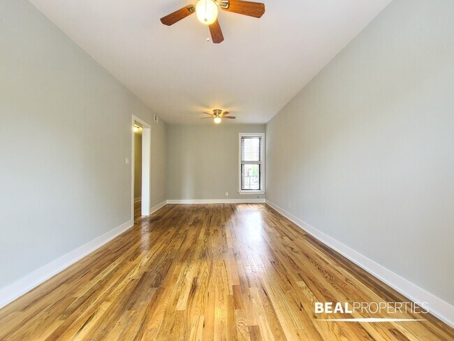 Photo - 627 W Oakdale Ave