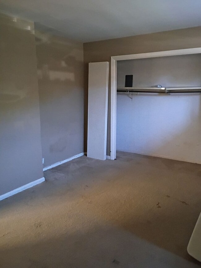4832 Charles Rd Unidad 1 Bottom unit