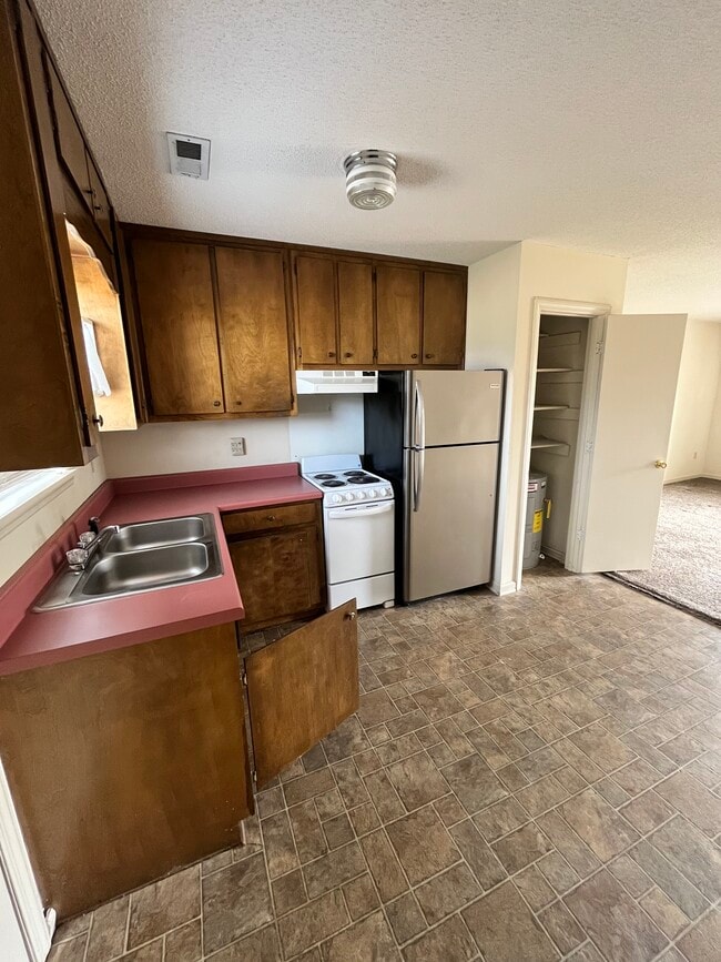 Photo - 4 Amber Cir Unit 2