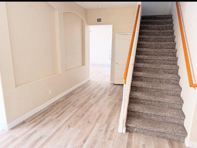 Photo - 17640 N 17th St