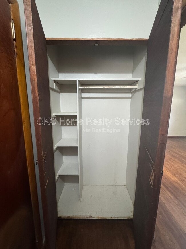 Photo - 630 SE 21st St