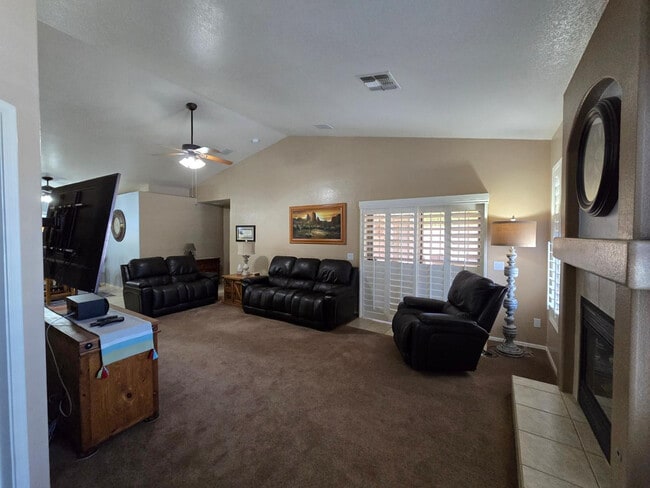 Photo - 17616 W Lotten Dr