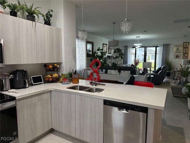 Photo - 5227 Nevola Ave