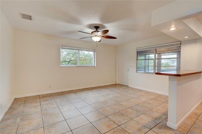 Photo - 1818 Rodman St Unit 2E