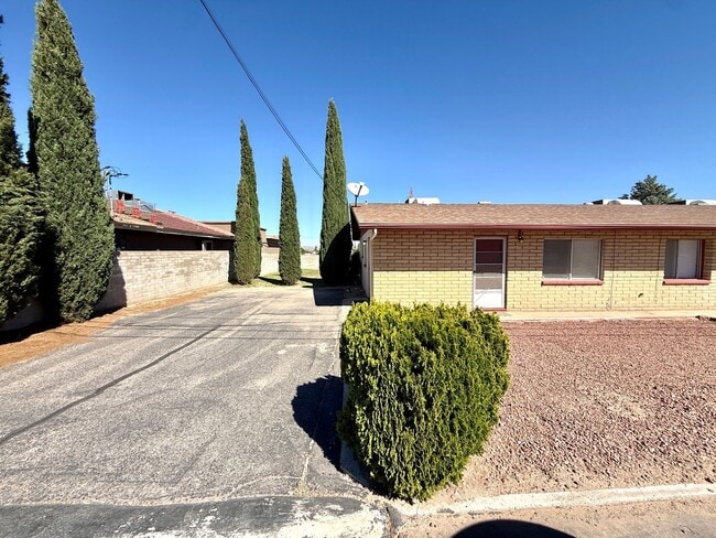 Photo - 1933 Florence Ave Unit #3