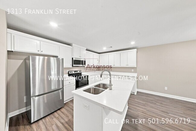 1313 Franklin St