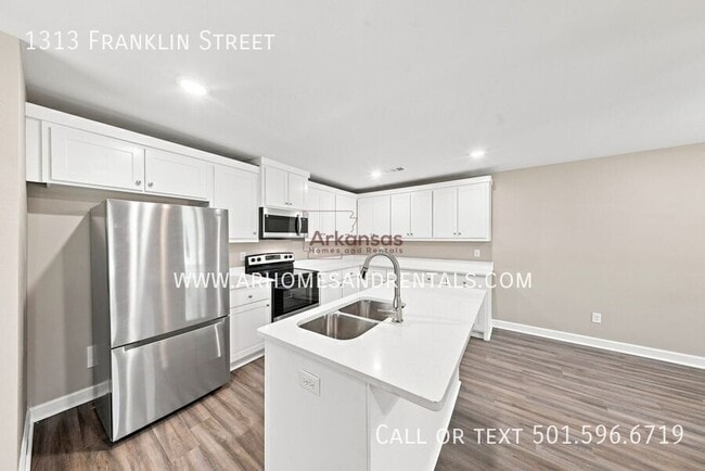 Photo - 1313 Franklin St