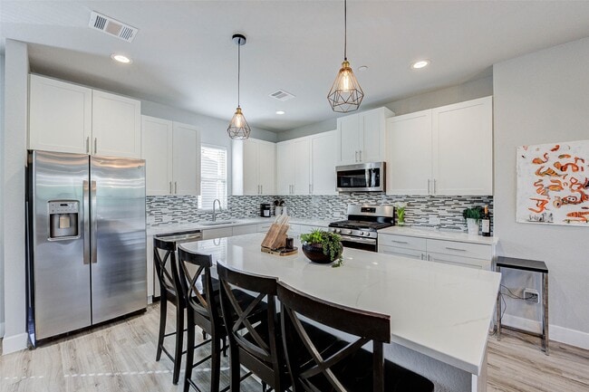 Photo - 18732 Centro Main St Unit B