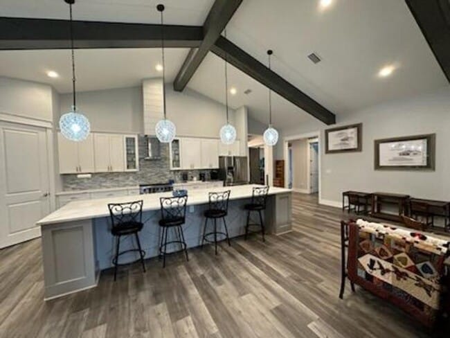 Photo - 104 Second Avenue Southwest