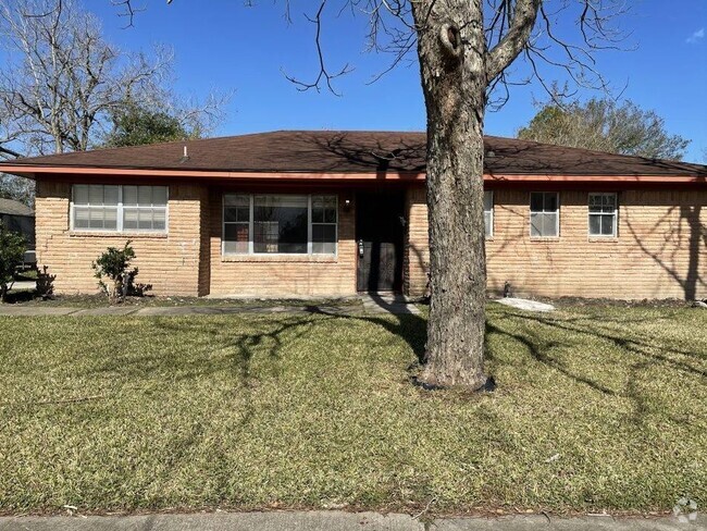 Building Photo - 4114 Ebbtide Dr Rental