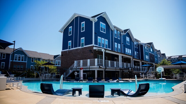 Building Photo - The Dillon