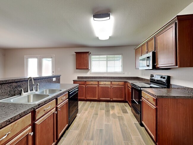 Photo - 219 Stable Dr