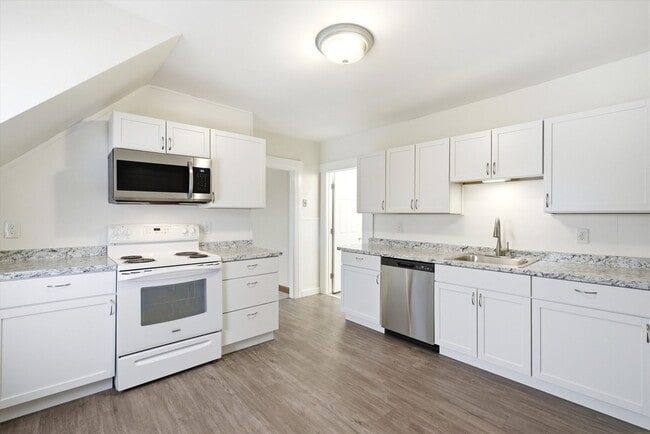 Photo - 135 Sagamore St Unit 3