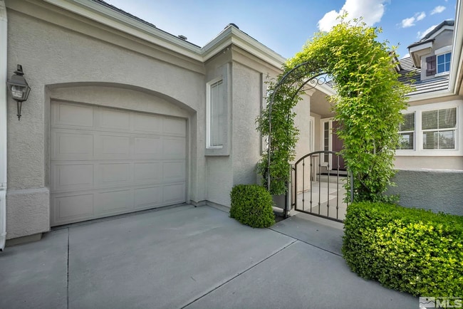 Photo - *SHORT TERM LEASE* 5 Bed 2 Bath, Dream Ret...