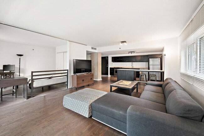 Photo - 350 Blvd. De Maisonneuve Ouest Unit 1104