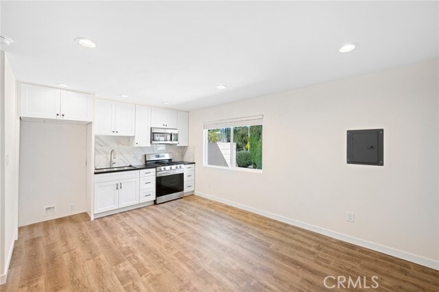 Photo - 8240 Ellenbogen St