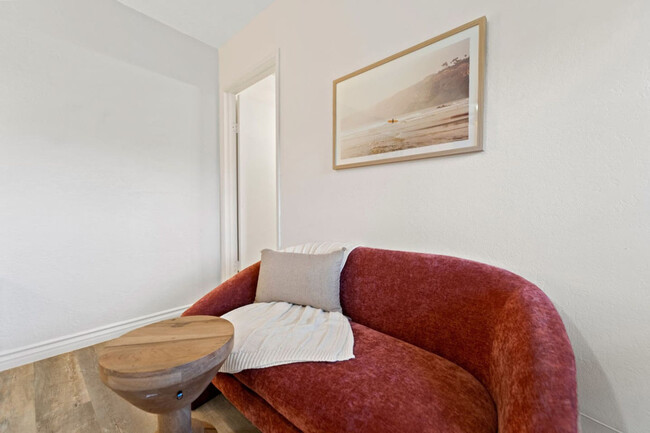 Building Photo - 5416 Geneva Ave Unit ID1048812P Rental