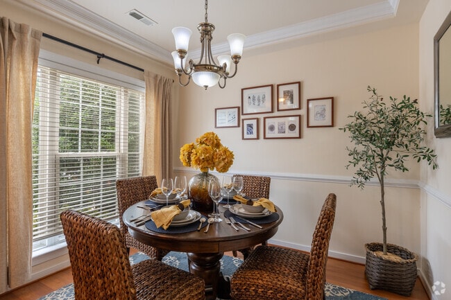 Norwood - Dining Room - The Estates at Horsepen