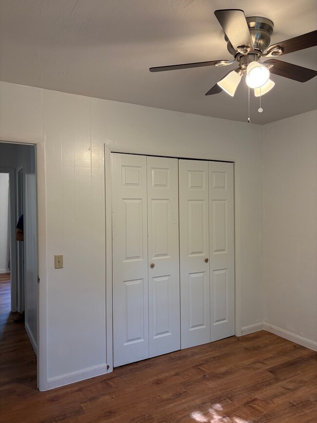 Photo - 117 N Bay Harbor Dr Unit Upstairs