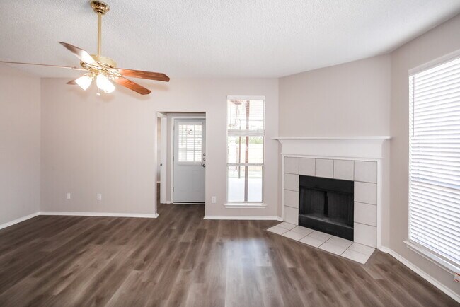 Photo - 321 Candlestick Trail