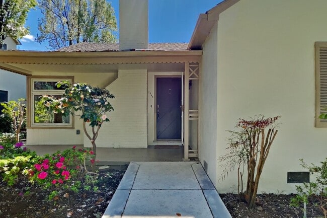 Photo - Charming Land Park Cottage – A Hidden Gem in the Heart of the City