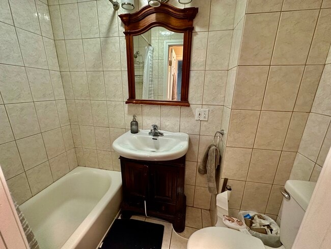 Photo - 73 Thatcher St Unit 302