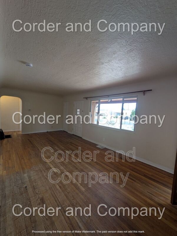 Photo - 4741 Southern Ave SE