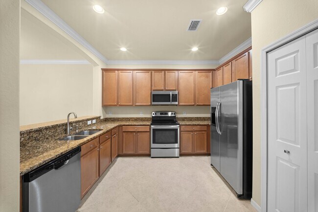 Photo - 14460 Grapevine Dr