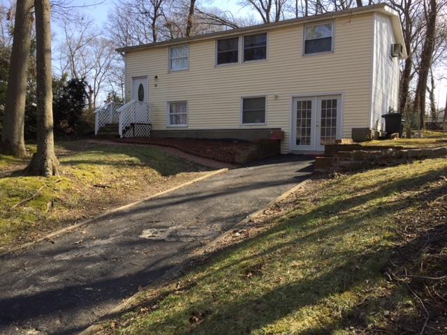 Photo - 10 Woodchuck Ln House