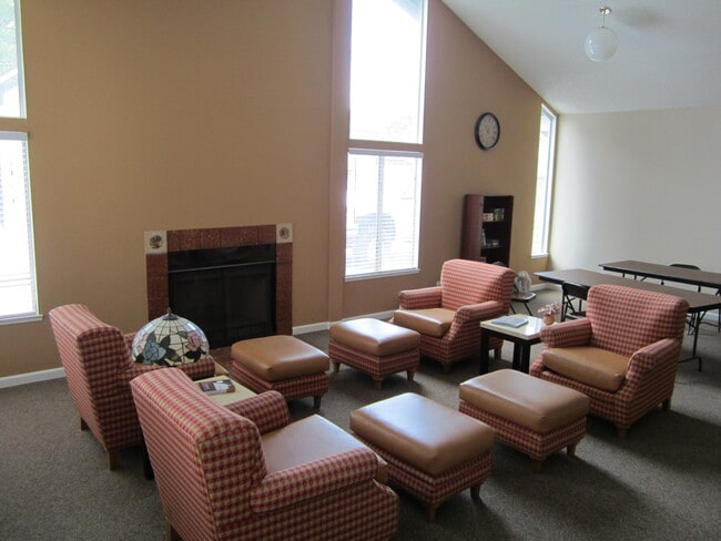 Photo - Cute One Bedroom With Swimming Pool, Club ...