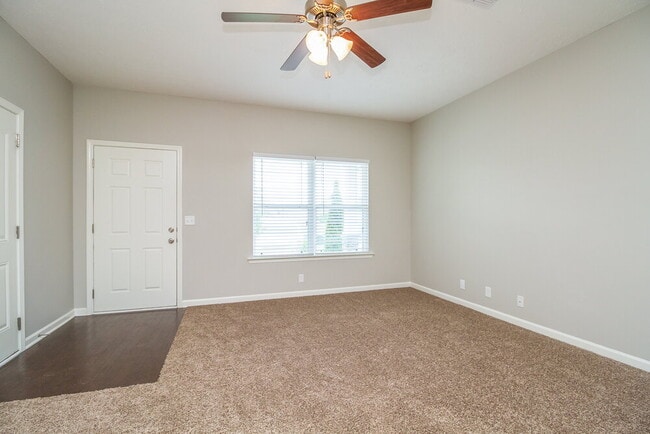 Photo - 2527 Salem Glen Xing