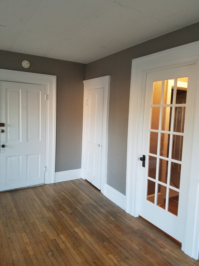 Photo - 515 W Washington St Unit 3