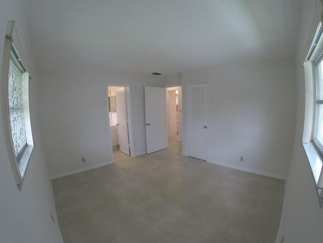 Photo - 4610 NW 47th St
