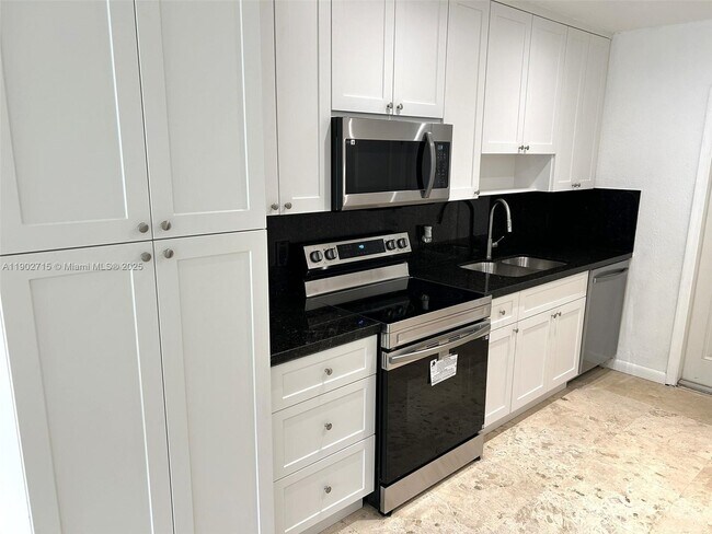 Photo - 1584 NE 110th Terrace Unidad 1584