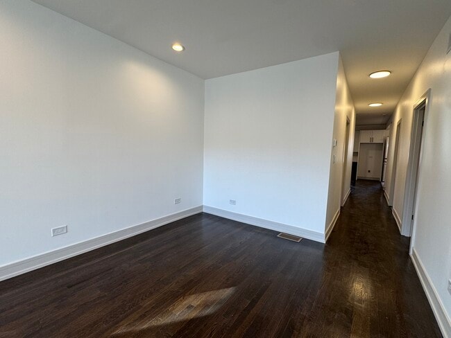 Photo - 7812 S Paxton Ave