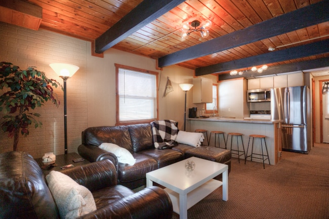 Photo - 387 Indianhead Rd Unidad Chill Inn