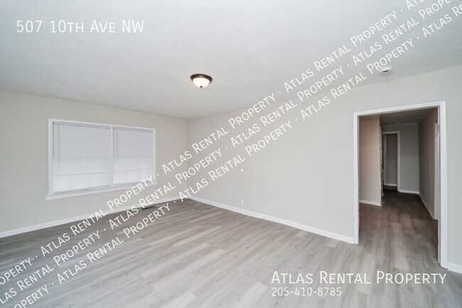 507 10th Ave NW
